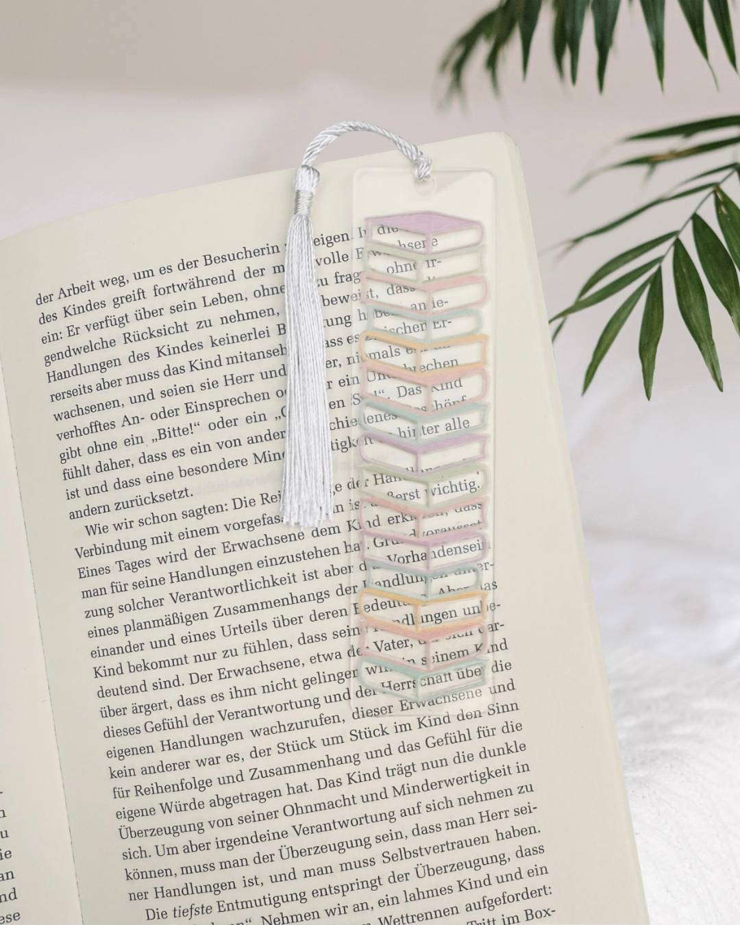 Lesezeichen "Bücherstapel" - Handgemachtes Geschenk für Bücherfreunde