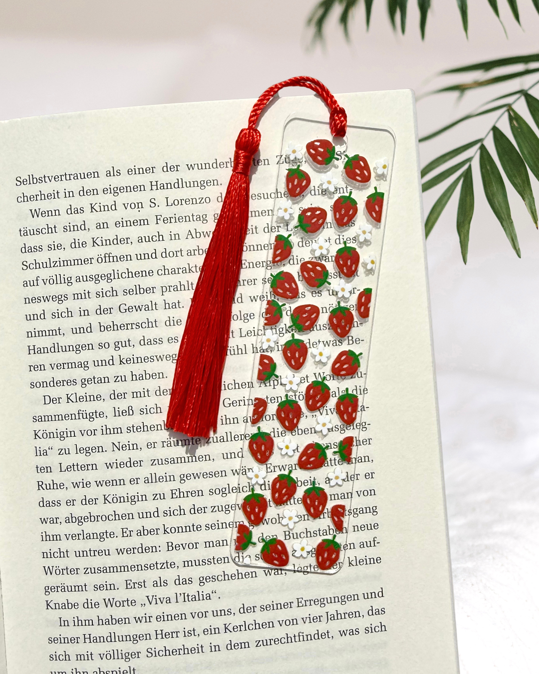 Lesezeichen "Erdbeeren" - Handgemachtes Geschenk für Bücherfreunde