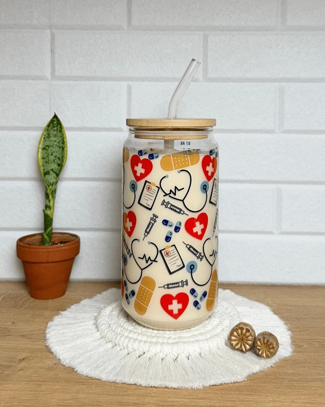 Klares Trinkglas "Erste Hilfe" 550ml