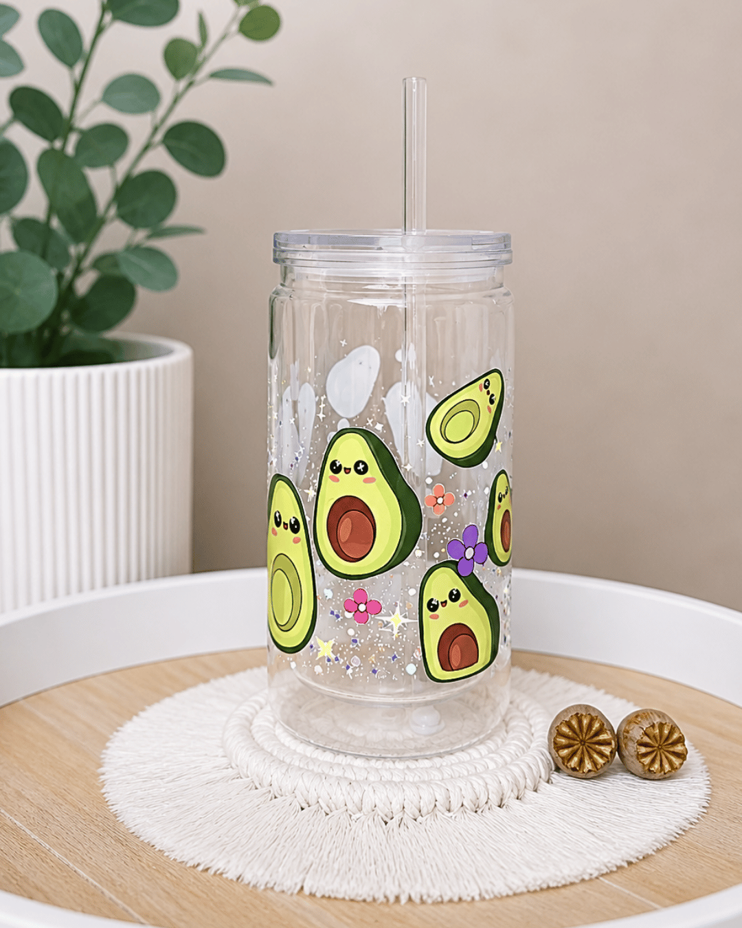 Schneekugel-Glitzertrinkbecher  "Funkelnde Avocados" 470 ml
