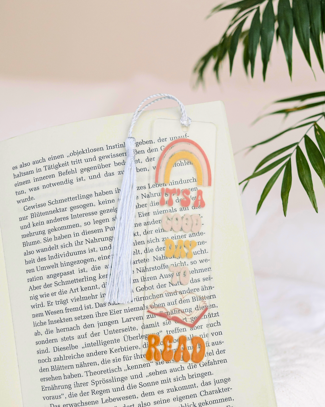 Lesezeichen "Im Reich der Seiten" - Handgemachtes Geschenk für Bücherfreunde